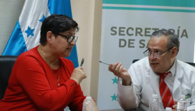 La Sesal se comprometió a revisar la situación de los médicos