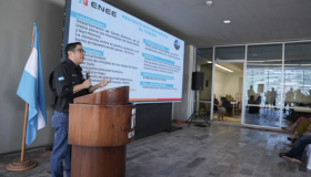 La Empresa Nacional de Energía Eléctrica devolverá dinero a las personas que han sido afectadas por cobros excesivos