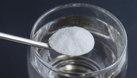 Beneficios y riesgos de la nueva tendencia de en salud: Agua con bicarbonato de sodio