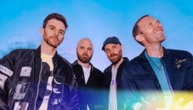Coldplay se atreve con el rap y el hip hop en la primera versión de 'We Pray'