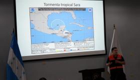 Lluvias se intensifican en Honduras por la Tormenta Tropical Sara 