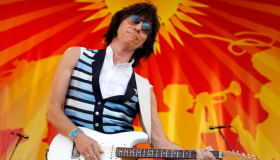 Subastarán 90 guitarras de Jeff Beck, considerado uno de los mejores guitarristas del mundo 