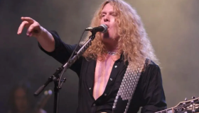 El mundo del rock despide al legendario John Sykes 