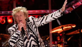 La emotiva razón por la que Rod Stewart escribió “Forever Young” y cómo terminó ligada a Bob Dylan 