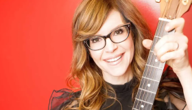 Lisa Loeb cumple 57 años: cómo "Stay" la convirtió en un ícono de los 90 