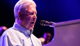 Muere Brian Wilson, fundador de los Beach Boys y pionero del pop moderno 