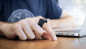Un anillo inteligente reemplaza al mouse y revoluciona la forma de usar la computadora 