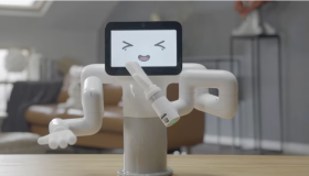 Robot autónomo con láser entretiene y cuida a tu gato a distancia 