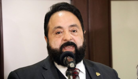 Luis Redondo convoca a jefes de bancada y Junta Directiva para revisar agenda legislativa