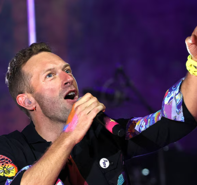 Chris Martin detuvo un concierto de Coldplay en Australia para auxiliar a un niño 