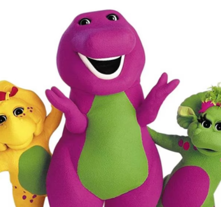 El director musical de “Barney” recibió amenazas de muerte por las canciones del show 