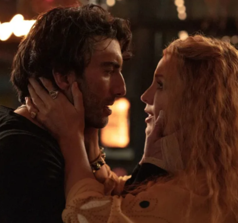 Blake Lively acusa a Justin Baldoni de acoso sexual y represalias, algo que él niega 