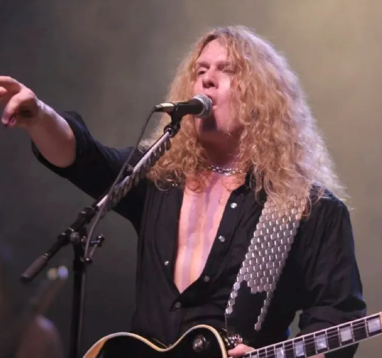 El mundo del rock despide al legendario John Sykes 
