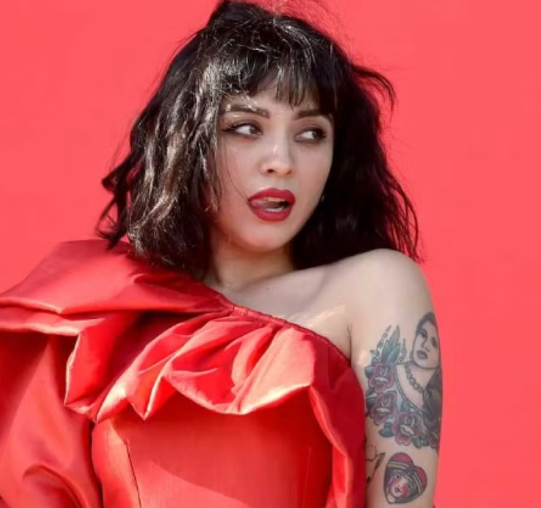 La desgarradora carta de Mon Laferte: Abusos, adicciones y cómo el arte la salvó 
