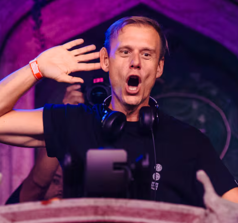 Armin van Buuren y Bon Jovi unen fuerzas para una nueva versión de ‘Keep the Faith’ 