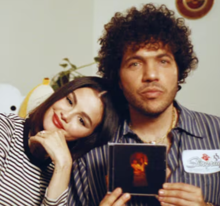 Selena Gomez anuncia nuevo sencillo junto a Benny Blanco 