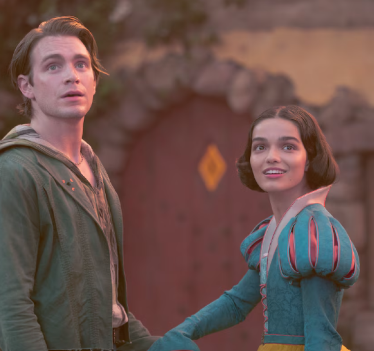 Blanca Nieves lidera en taquilla con USD 43 millones, muy por debajo de los éxitos previos de Disney