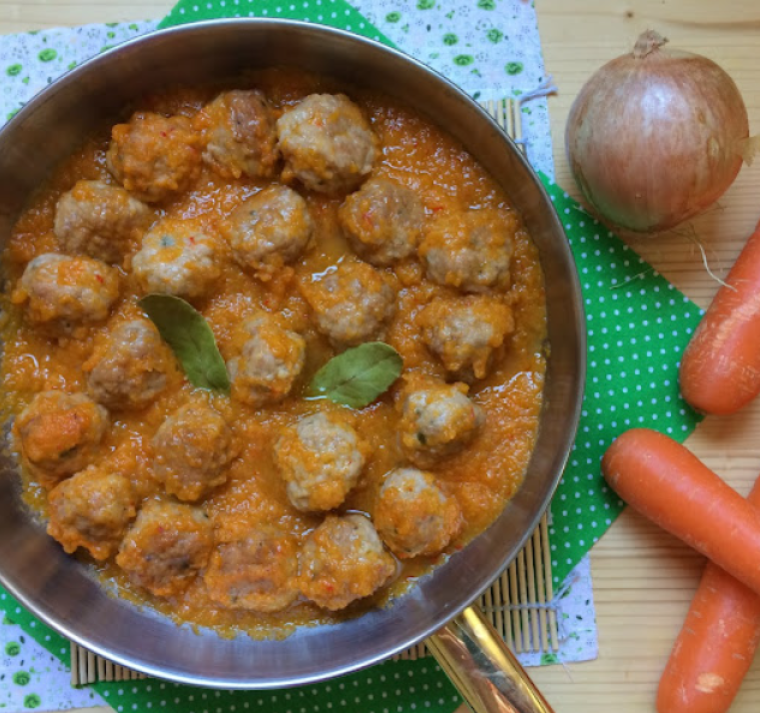 ¡Prepara deliciosas albóndigas de atún con zanahoria!