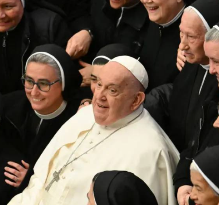 Papa Francisco habla sobre el trabajo de la mujer en el Vaticano 