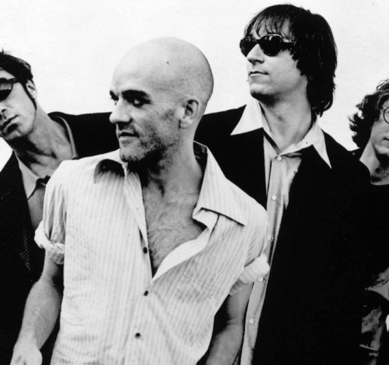"Reveal" de R.E.M.: 24 años del disco que iluminó el costado más etéreo e introspectivo de la banda 