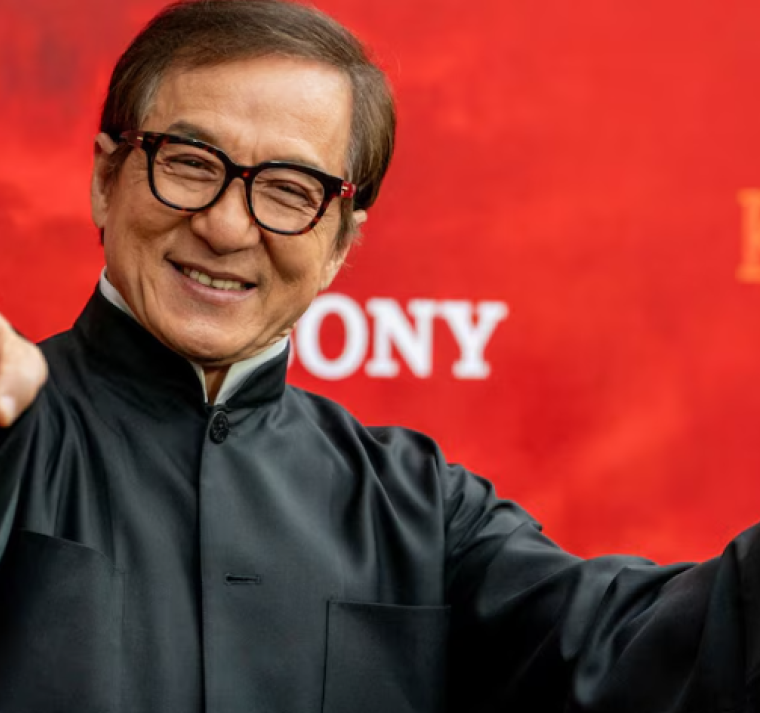 Jackie Chan, 71 años y aún hace sus propias escenas de riesgo 