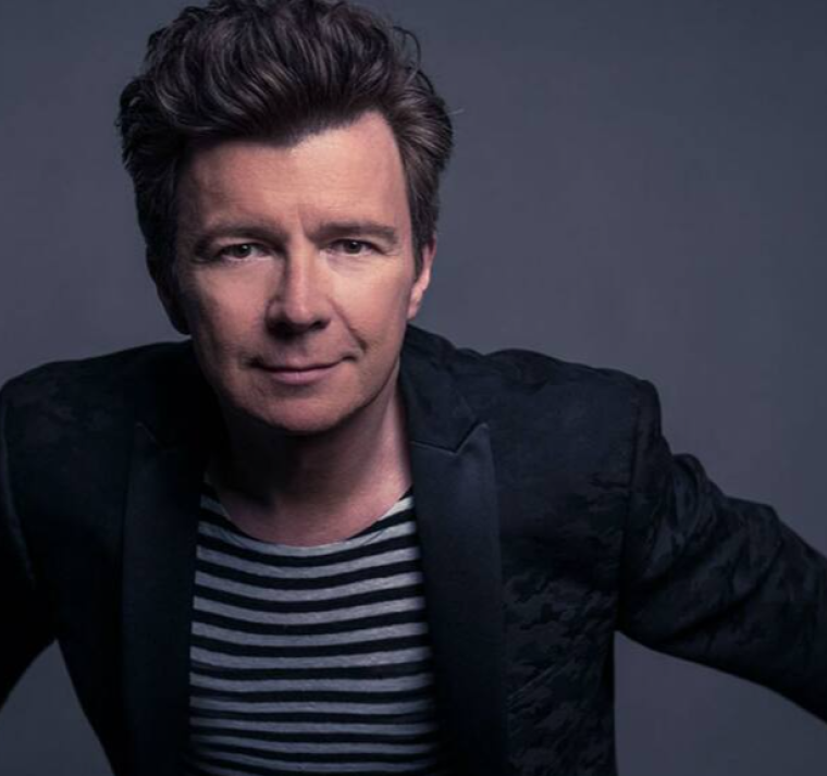 ¡Rick Astley lo vuelve a hacer! Su clásico de 1987, “Never Gonna Give You Up”, alcanza un nuevo hito en Spotify 