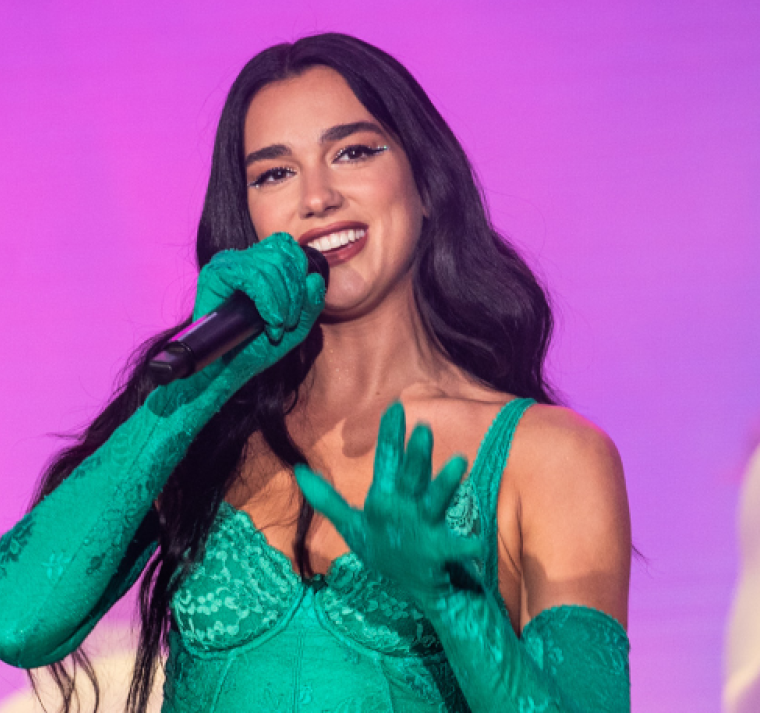 Rumores apuntan a Dua Lipa como la estrella del próximo espectáculo del Super Bowl 