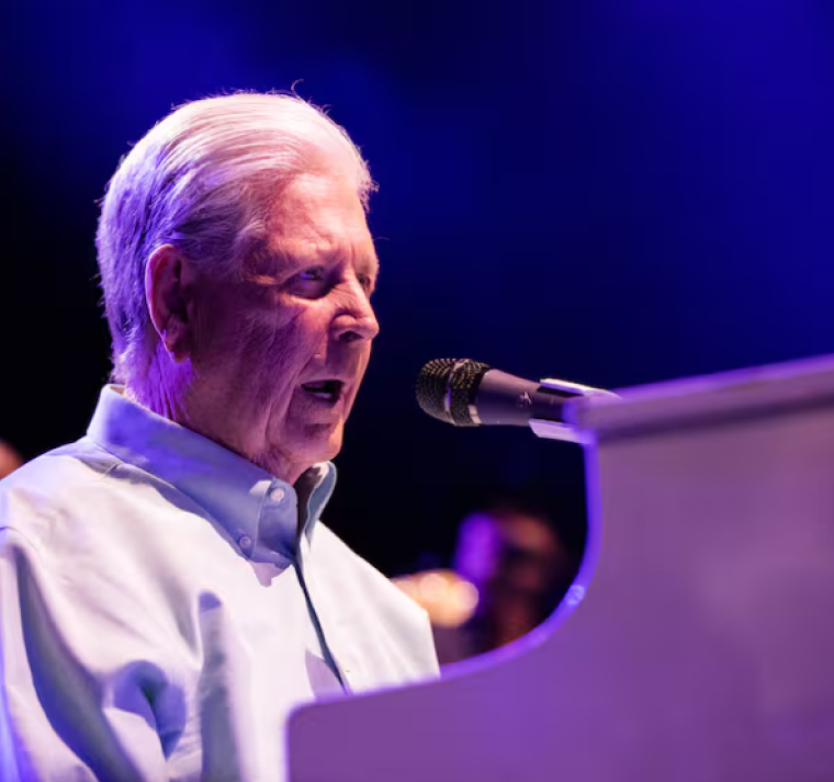 Muere Brian Wilson, fundador de los Beach Boys y pionero del pop moderno 