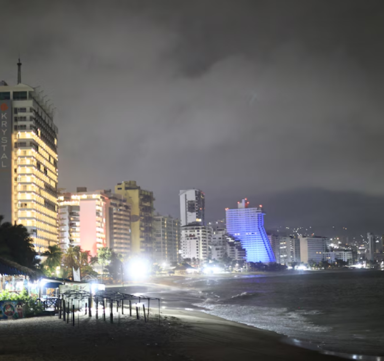 Huracán Erick impacta Oaxaca con lluvias torrenciales; autoridades emiten alerta roja