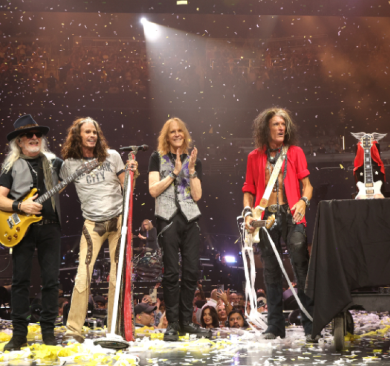 “Cryin’” cumple 32 años: la canción que convirtió el dolor en gloria rockera 