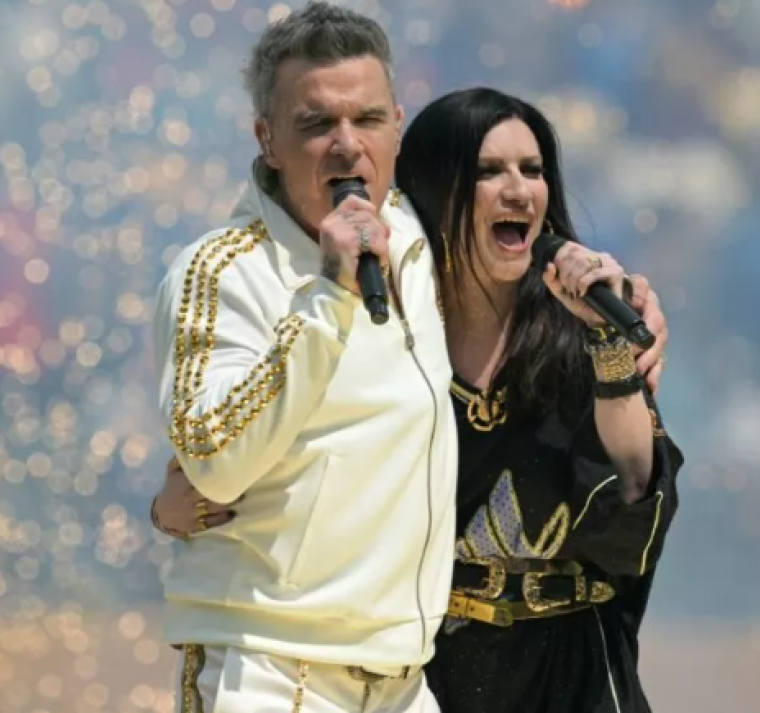 Robbie Williams y Laura Pausini deslumbran en la final del Mundial de Clubes con un mensaje de unidad global 