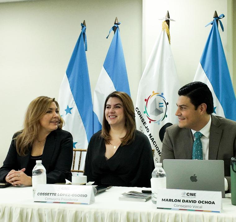 CNE recibe ofertas para garantizar la conectividad satelital 