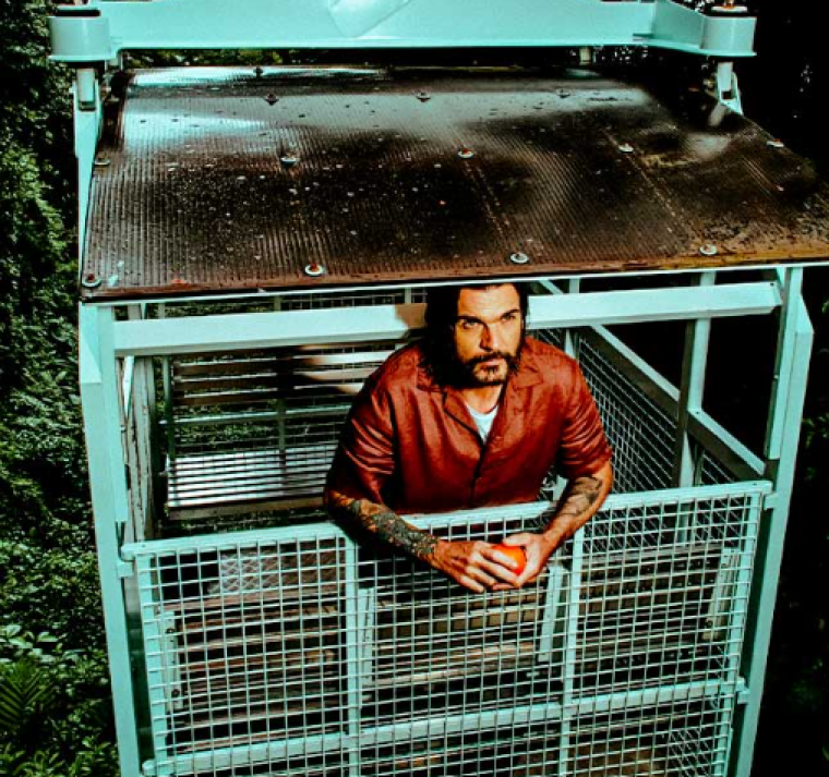 Juanes nos invita a soñar y cantar con su nuevo sencillo «Hagamos que» 