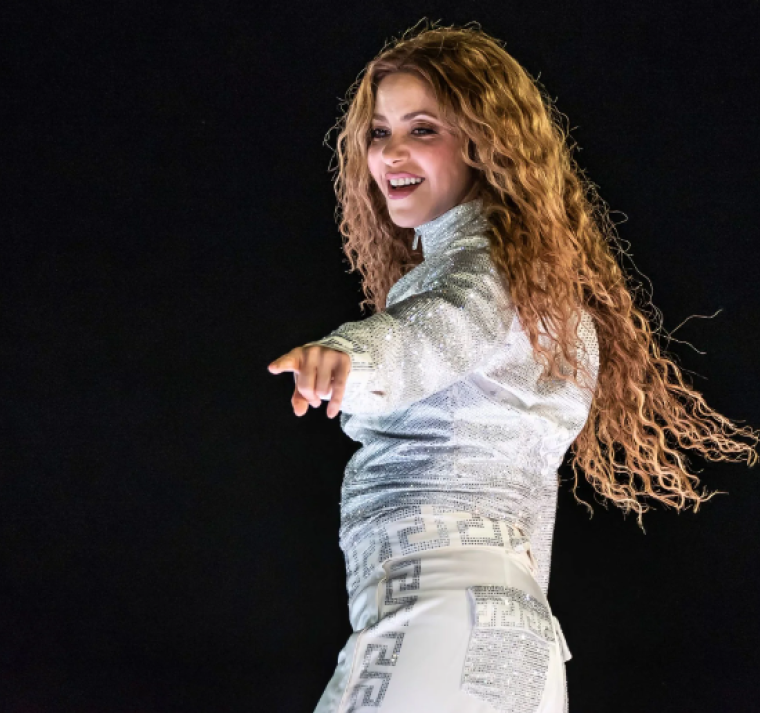 Shakira cumple 49 años bailando desde Barranquilla al mundo 