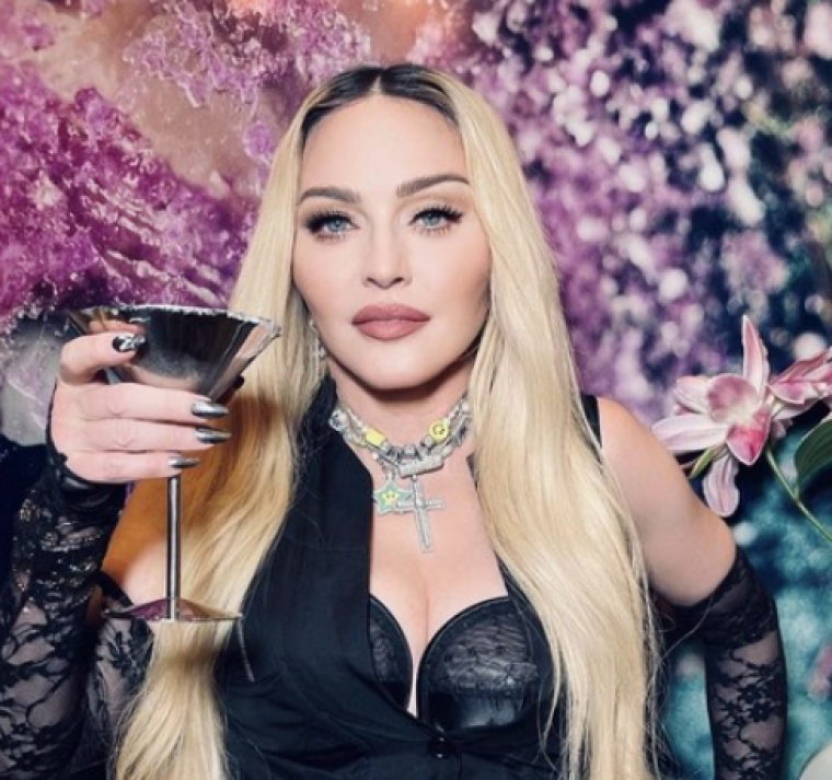 Madonna juega con el misterio y aviva teorías sobre “Confessions 2” 