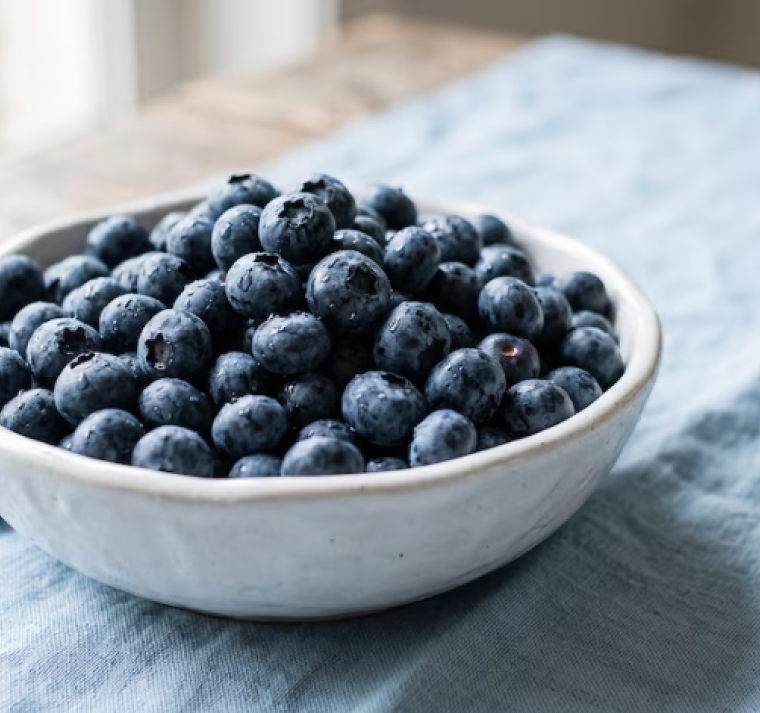 ¿Por qué comer arándanos y cómo incorporarlos a tu dieta? 